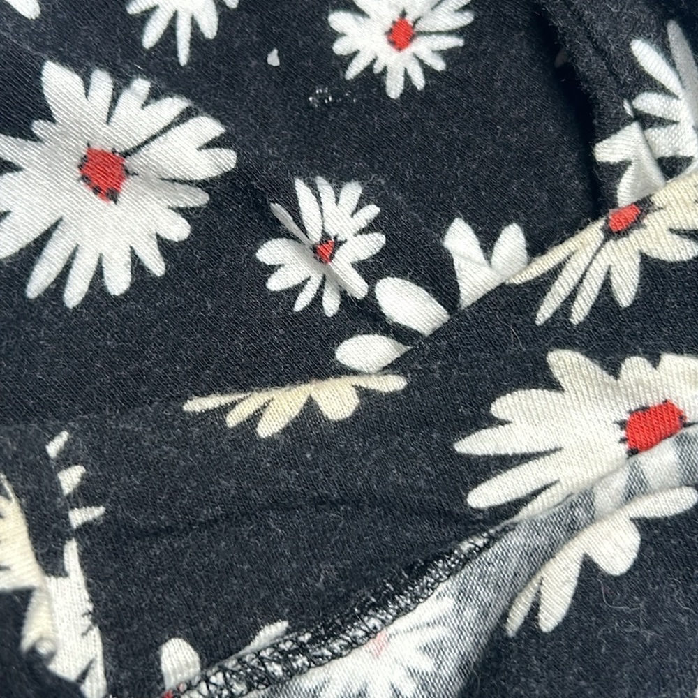 Mind Code Flower Crop Top - Picture 9 of 10